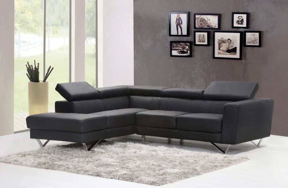 How to Make a Small Room Look Bigger with the Right Rug